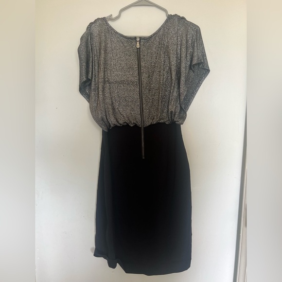 Party Dress, Nicole Miller Black & Silver Party Dress. Size 12 - Picture 2 of 3